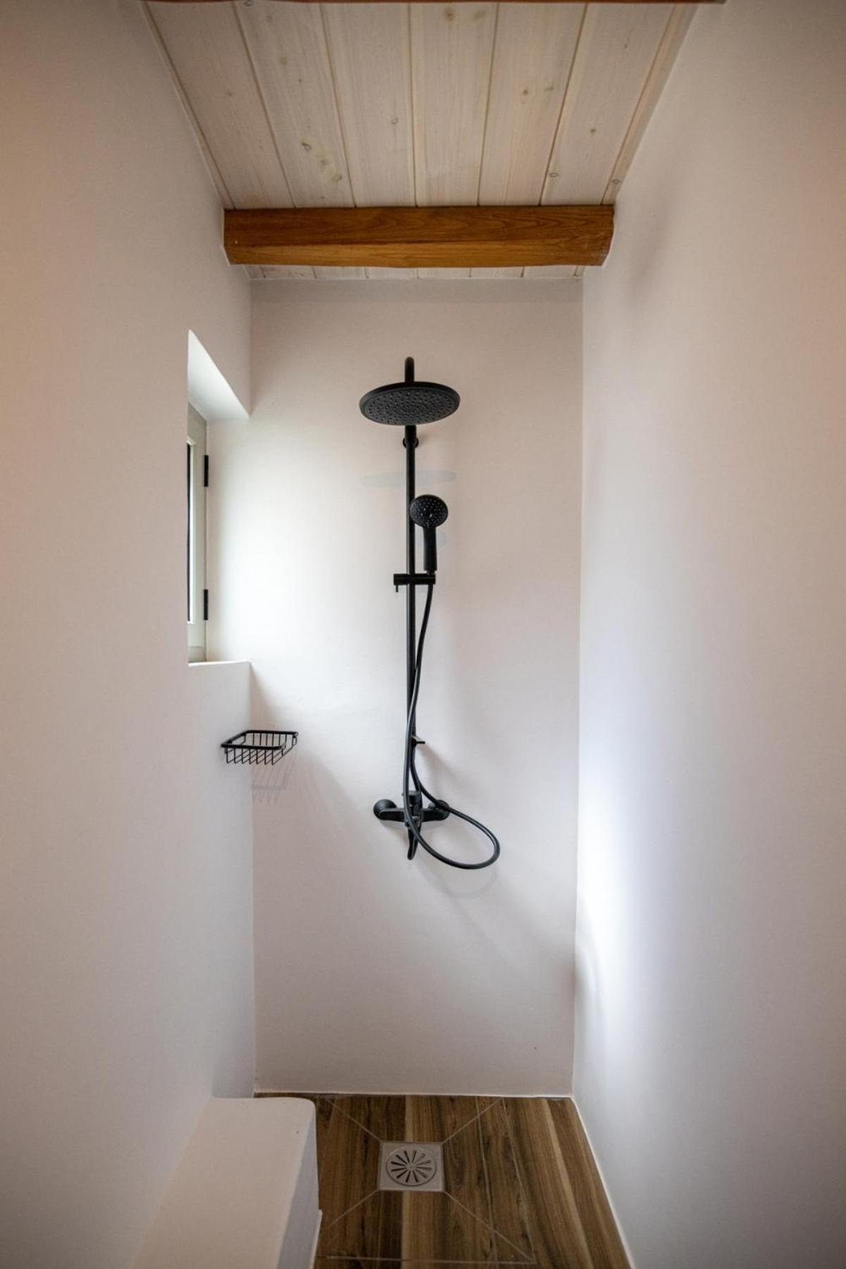 Raffar Luxury Tinos